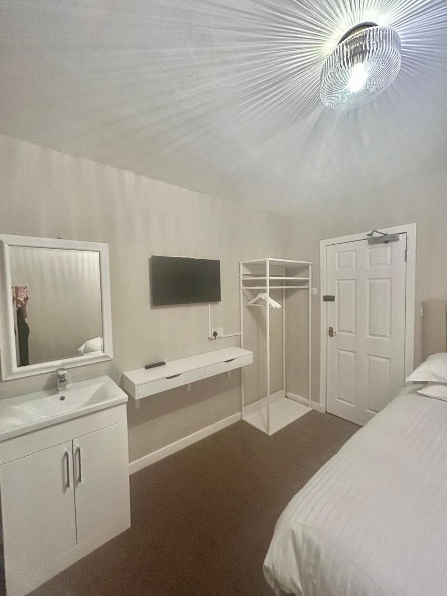 Crookston Hotel Glasgow Ngoại thất bức ảnh