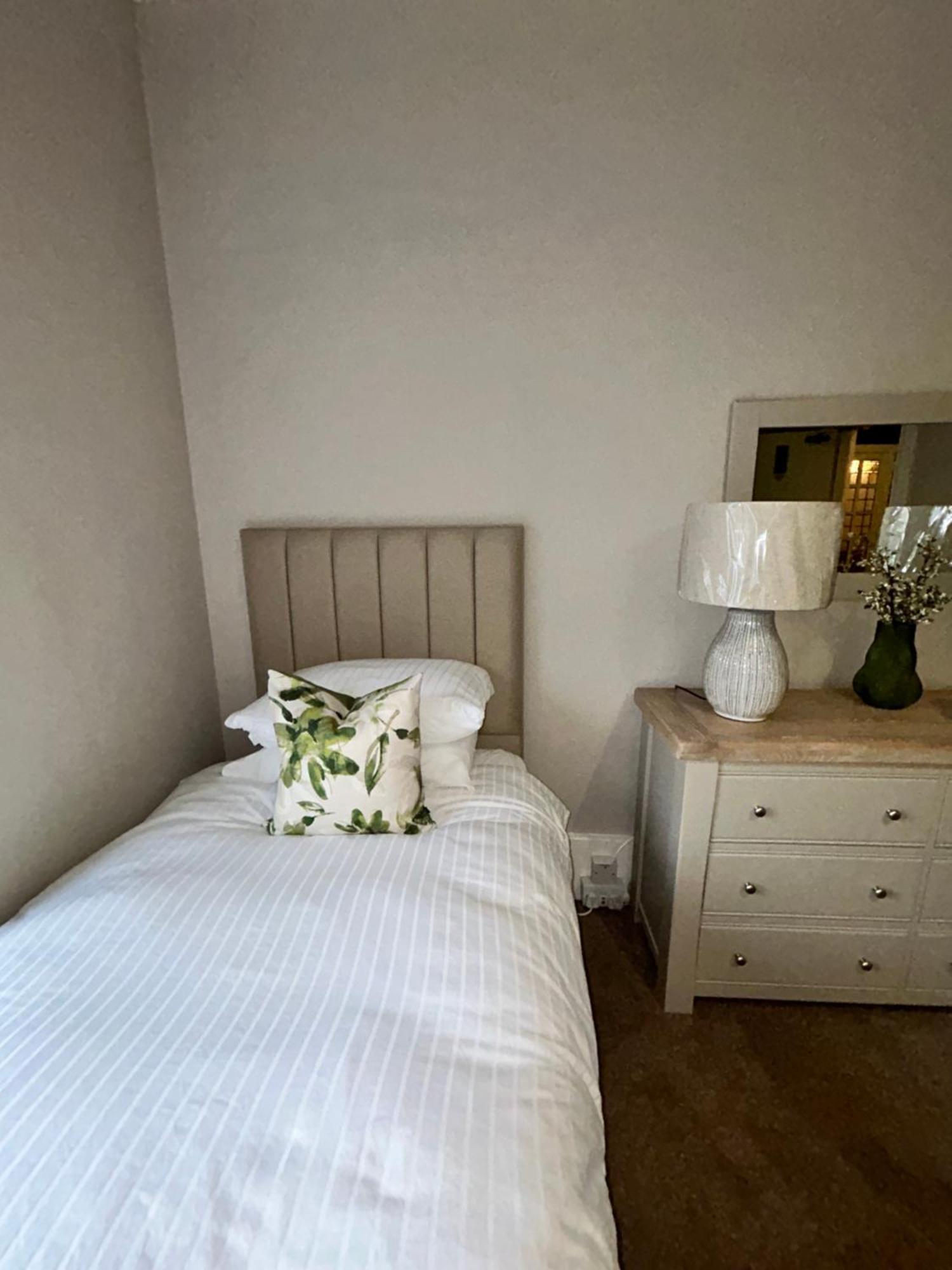 Crookston Hotel Glasgow Ngoại thất bức ảnh